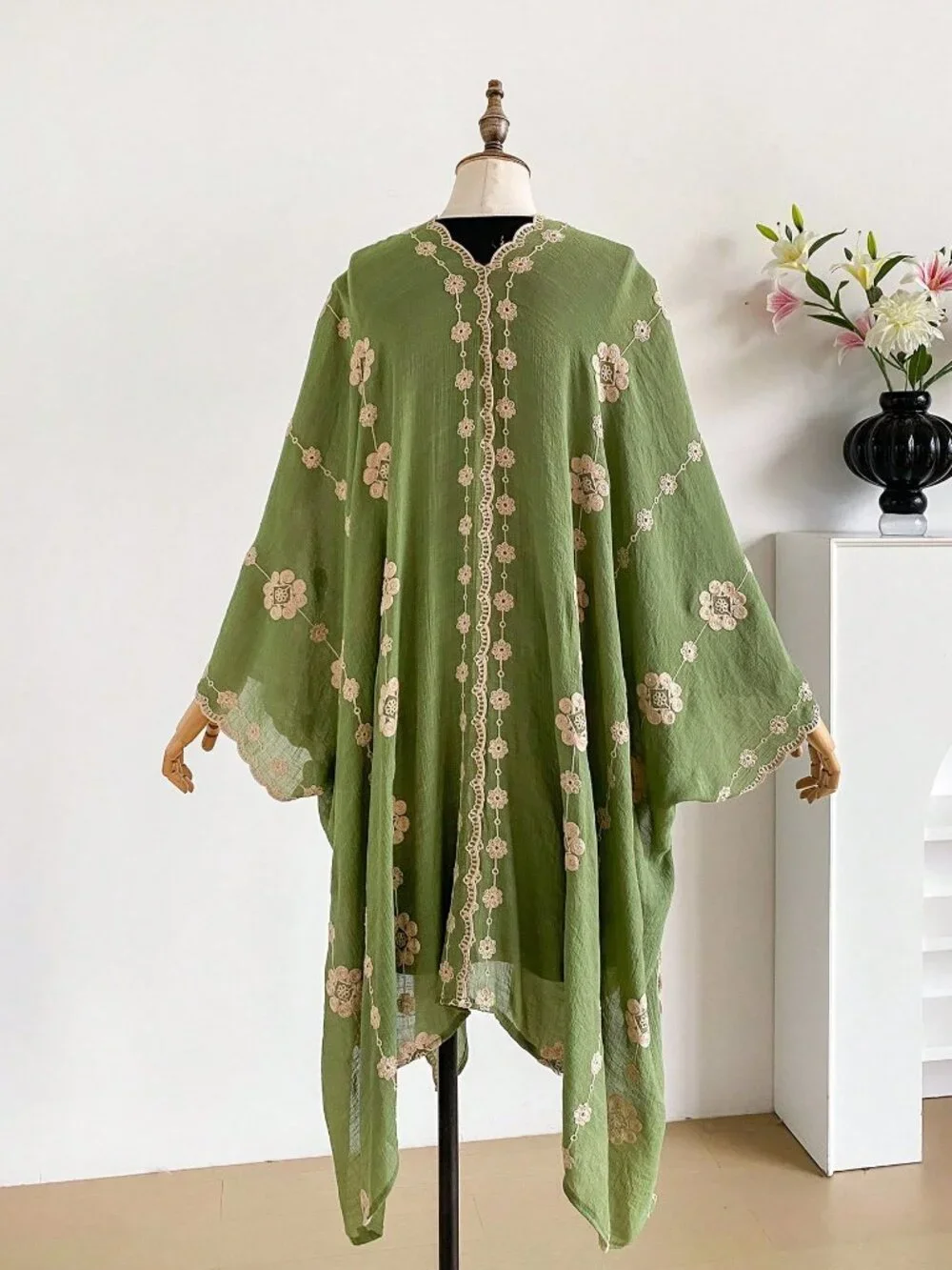 Green Elegant Bohemian Women's Floral Embroidered Kimono Sarong Cover-Up